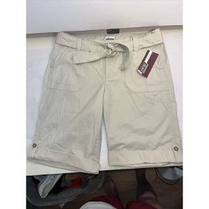 Midtown Bermuda Shorts Size  6 Woman’s Stonewood Self Belted  Button Cuffs NWT